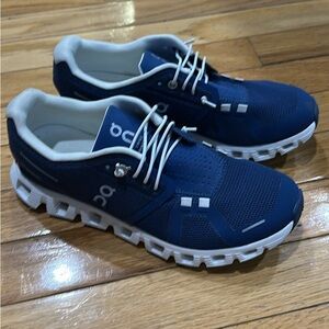 On Cloud Running WMNS Blue Running Shoes